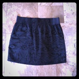 Gap mini skirt with elastic band waist